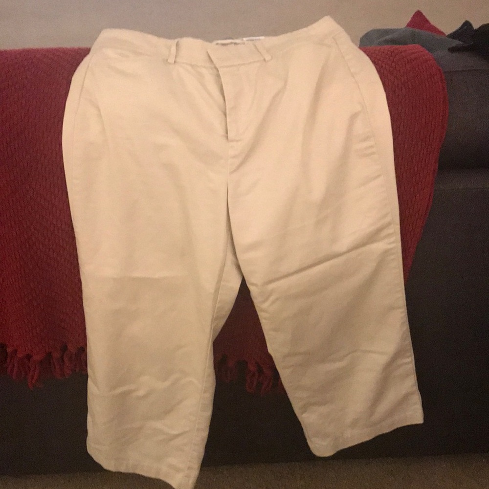 Docker’s Capris